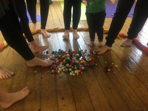 Toega - working those toes!